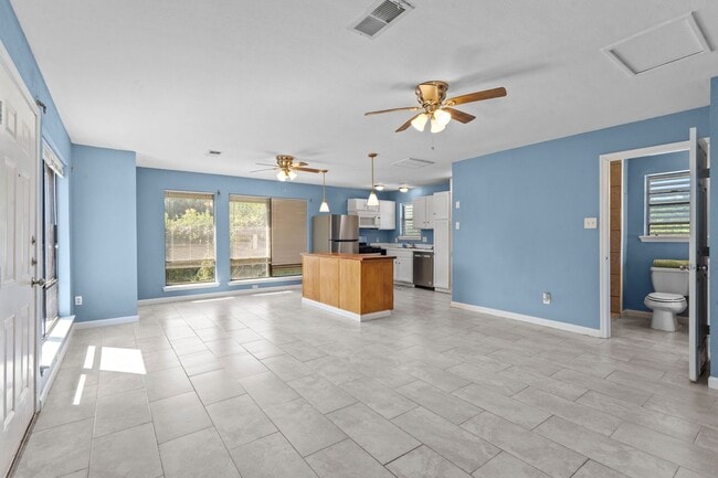 7316 Overton St Unit B