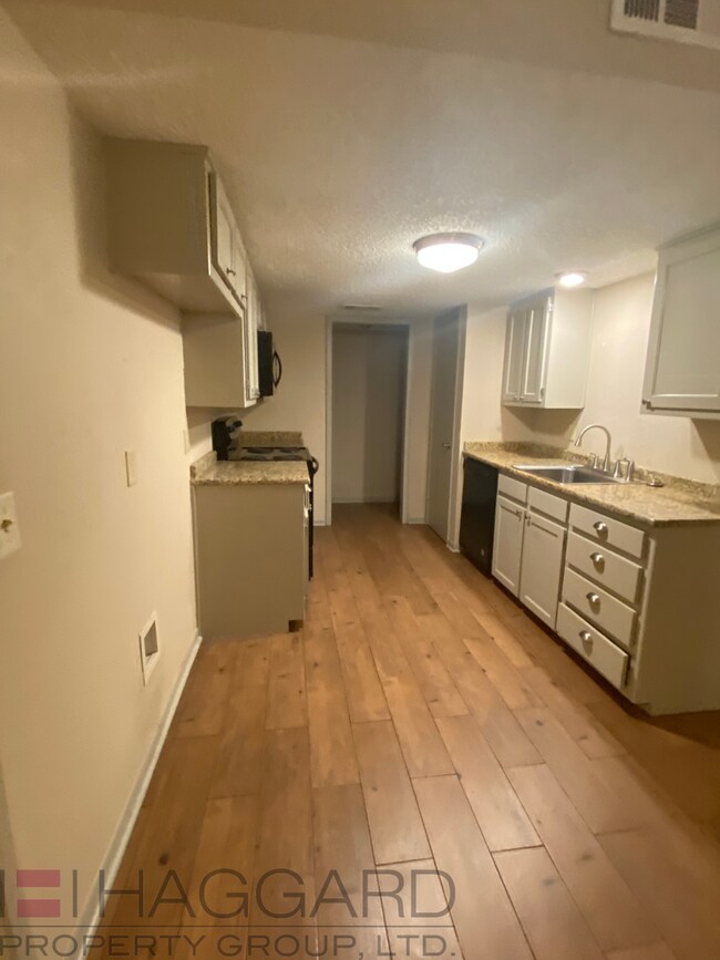 Photo - Move in Ready Duplex in Frisco! House