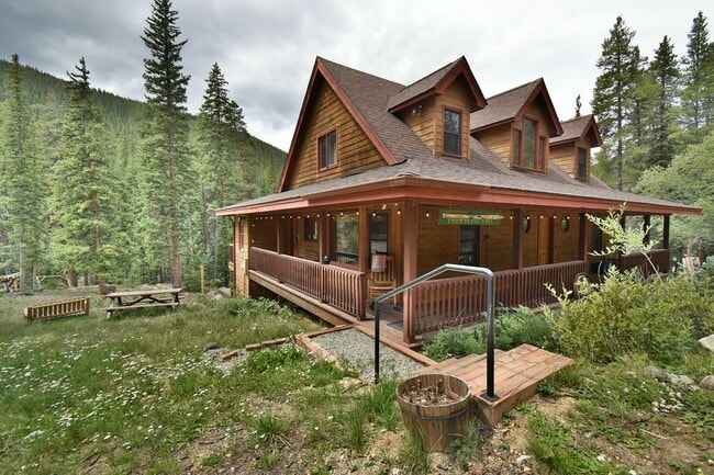 4478 Montezuma Rd
