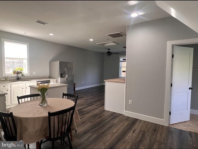 Photo - 8449 Stevens Rd