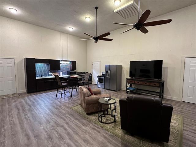 Photo - 102 Bentwood Ct