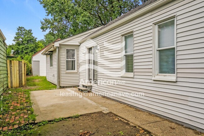 Photo - 2060 May Ave