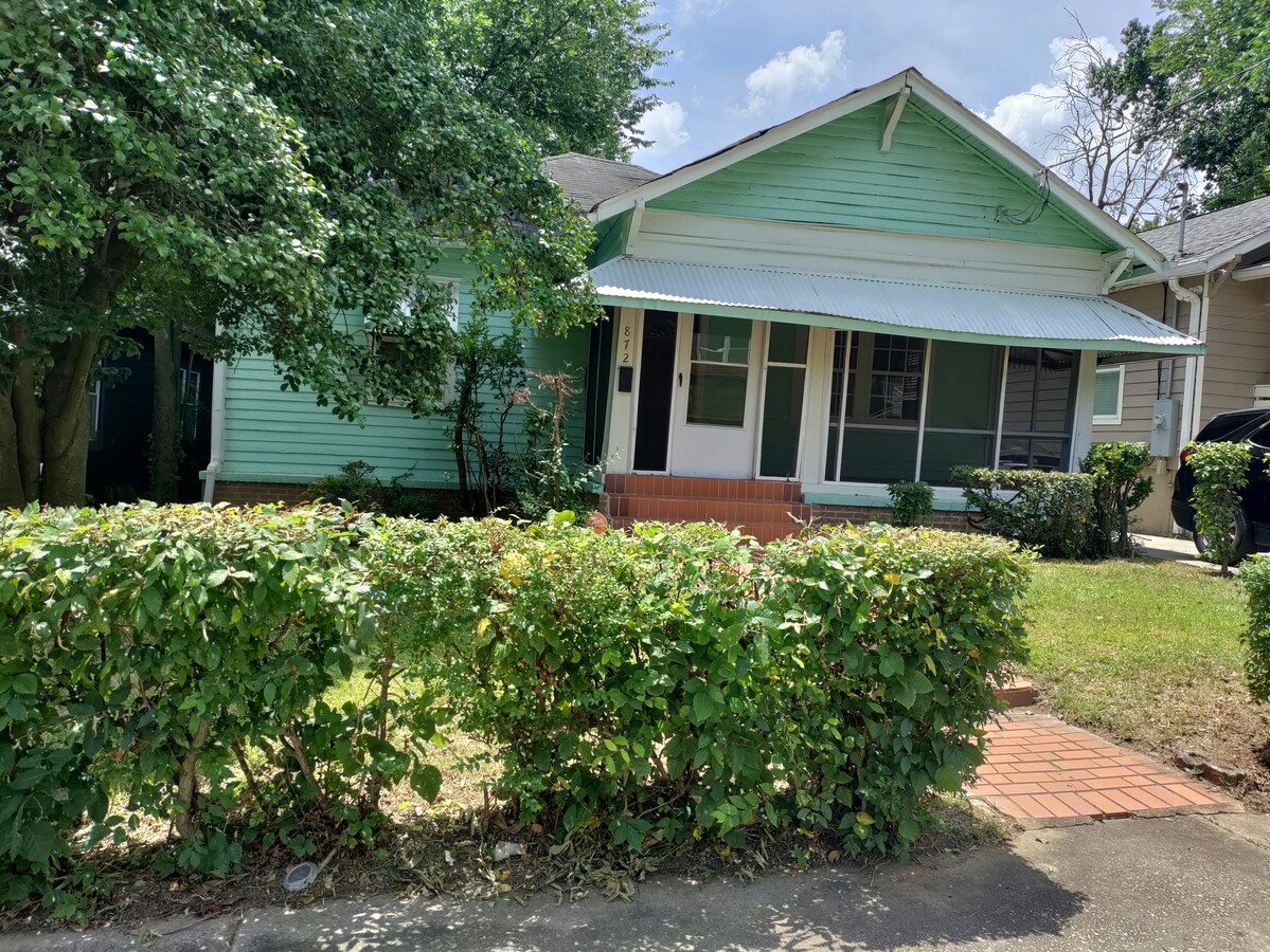 Photo - 872 Thurmond St NW