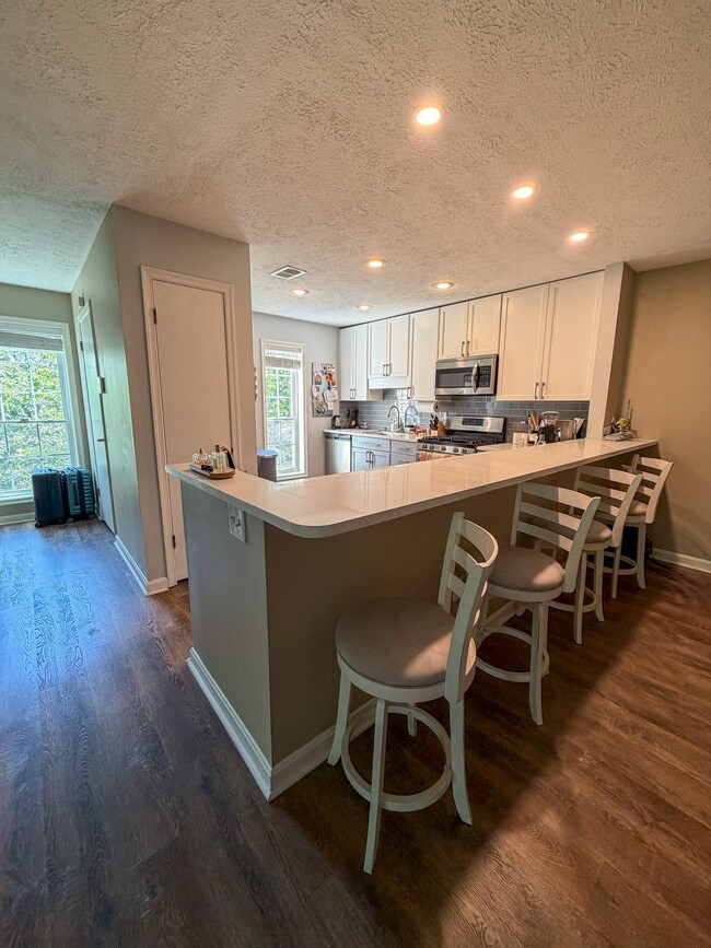 Photo - 9937 Oakton Terrace Rd