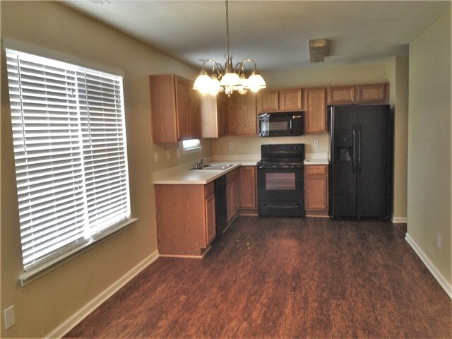 Photo - 4630 Cades Cove Dr