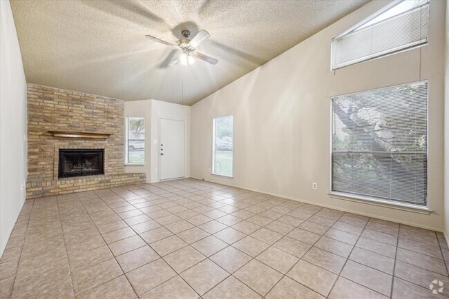 Building Photo - 702 Rollingway Dr Rental
