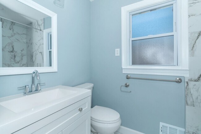 Photo - Don’t Miss Out! Look, Lease, and Live Spec...