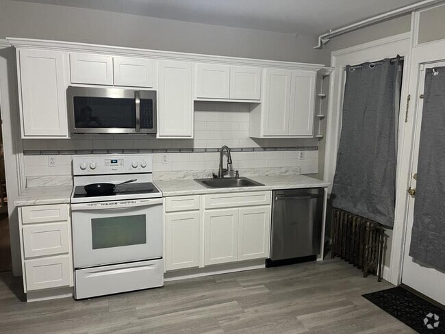 Building Photo - 1027 Beekman Rd Rental