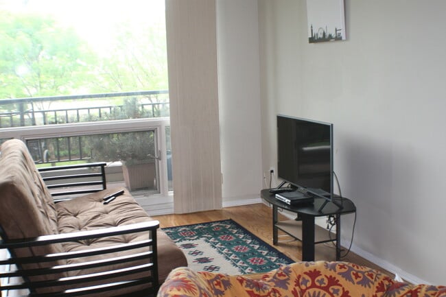 Photo - 61 W 15th St Unidad 213