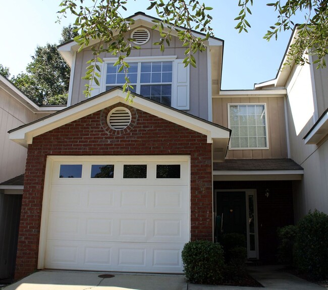 Photo - 107 Woodrun Dr Townhome