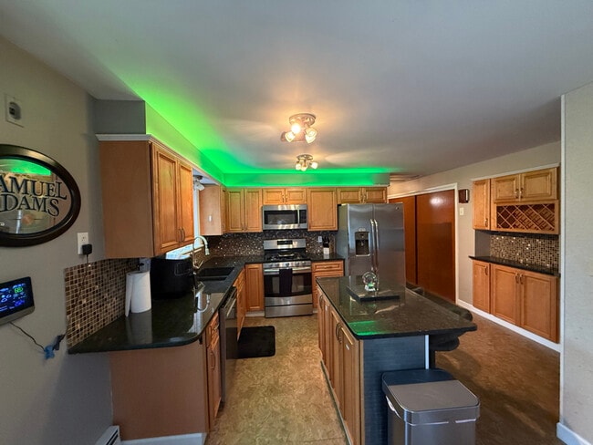 Photo - 6076 Smith Rd