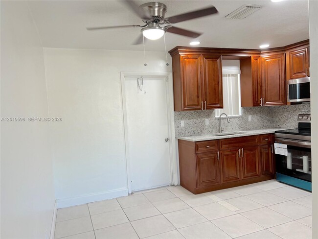 Photo - 1826 N 22nd Ave Unit 1826