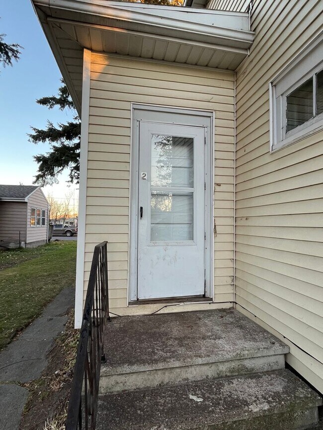 Photo - 5 S 63rd Ave W Unit 5 S 63rd Ave W - 2