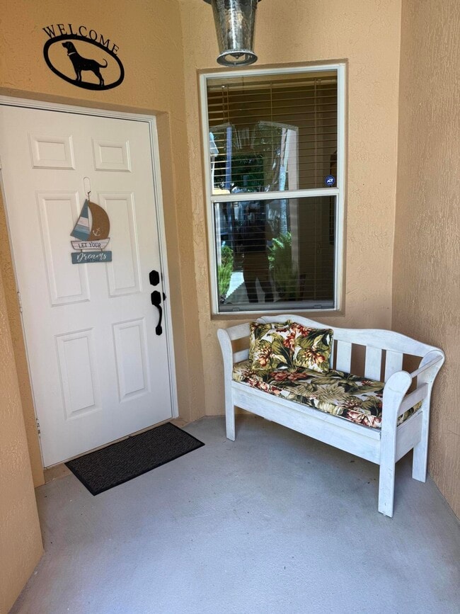 Photo - 227 Coral Trace Ln