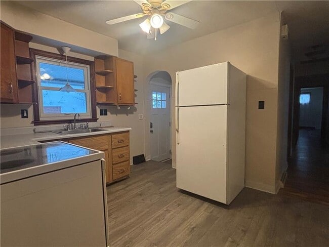 Photo - 121 Panorama Dr