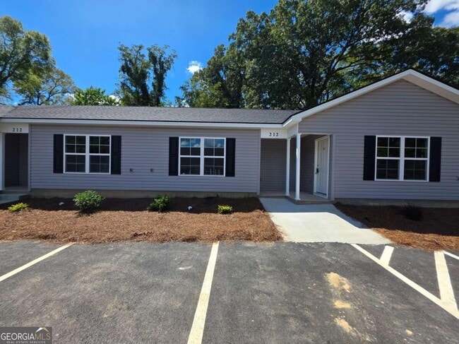 Photo - 212 Tabor Dr