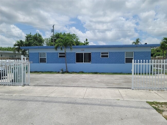 Building Photo - 22300 SW 117th Ave Unit 4