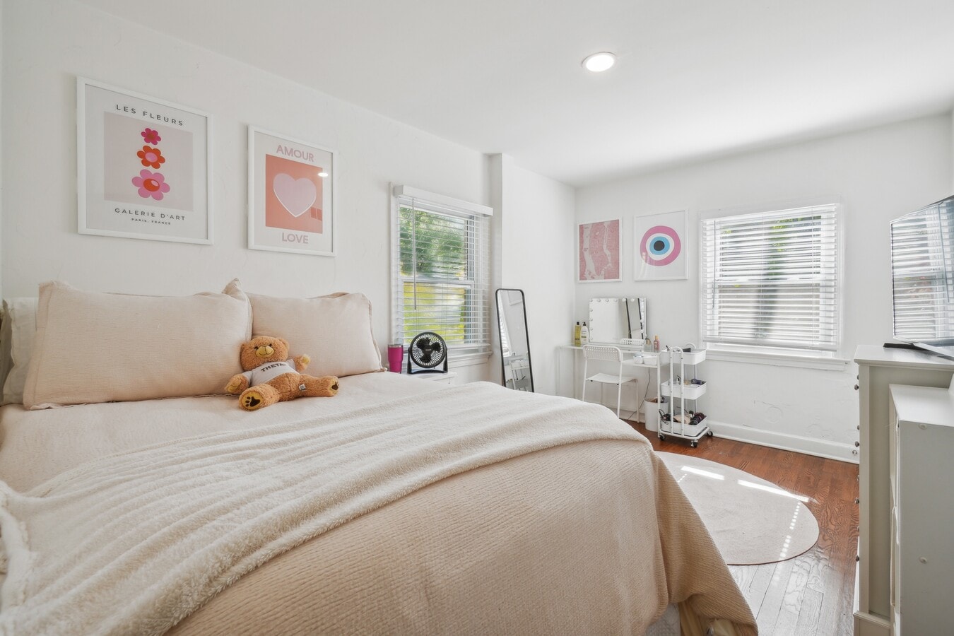 Photo - 4604 Calvert Rd