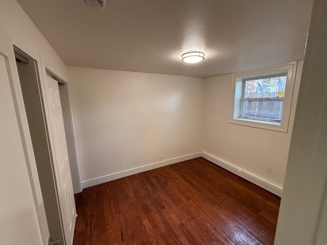 Photo - 140 71st St