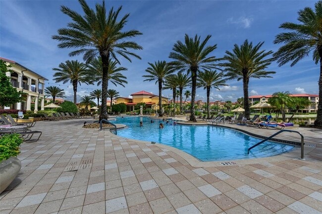 89 Vivante Blvd Unit 402