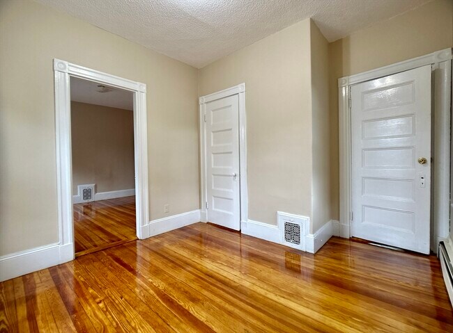 Photo - 22 Spring Park Ave Unit 3