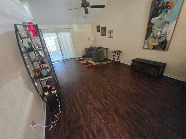 Photo - 2/2 Condo in the quiet community of Mile Run