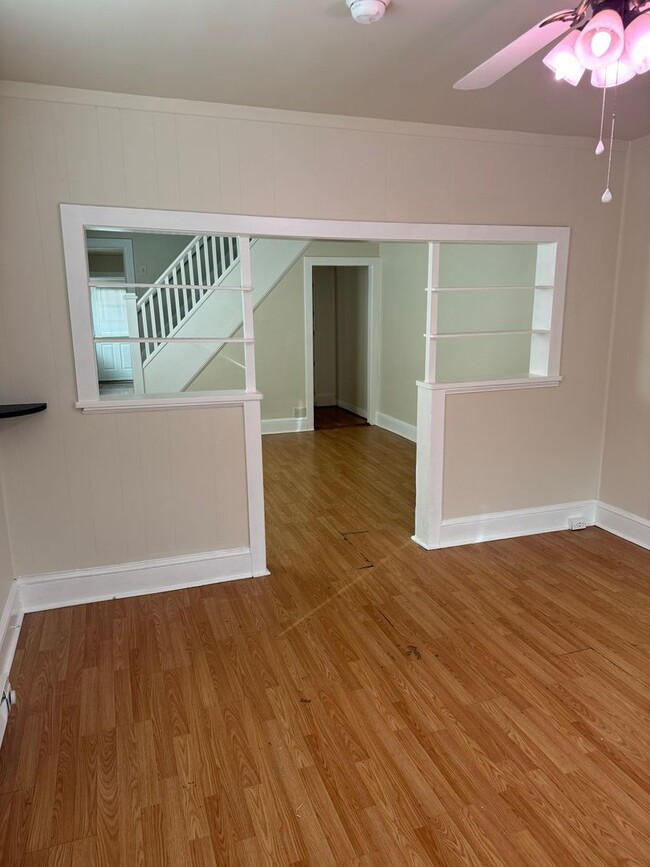 705 Forest Dr