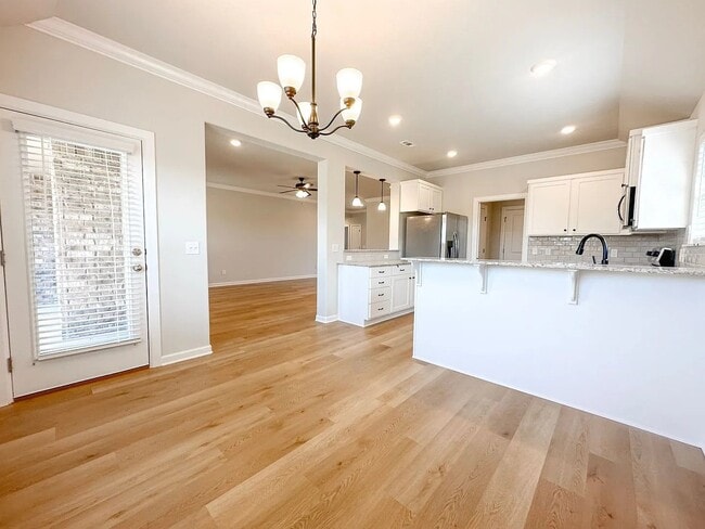 Photo - 430 Willow Dr