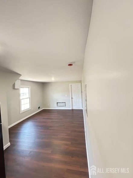 Photo - 8 Hampton St