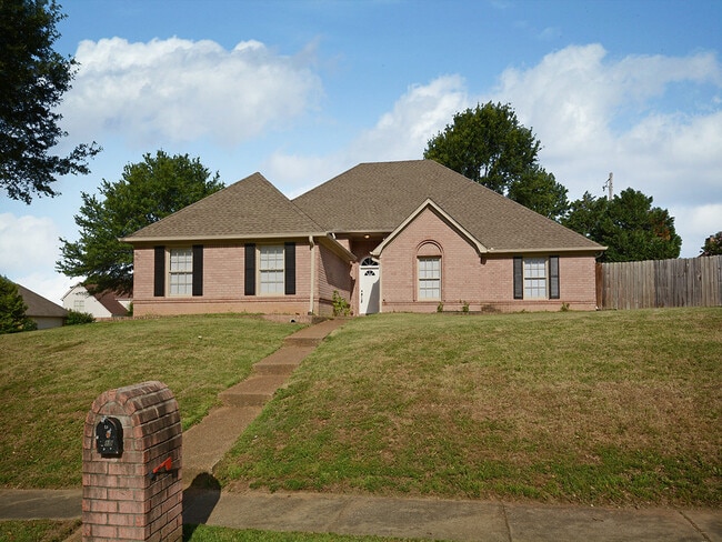 4 Bed, 2 Bath in Cordova near Walnut Grove - 4 Bed, 2 Bath in Cordova near Walnut Grove House