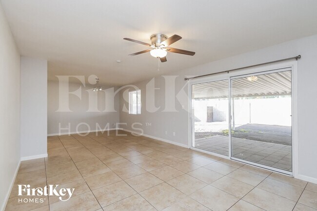 Photo - 2182 E Palmcroft Dr