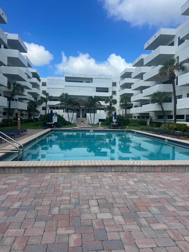 Photo - 330 SE 20th Ave Unidad 315