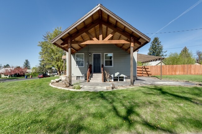 Photo - COMING SOON !!! Shadle Park 3 Bedroom 2 Bath Home near Garland district