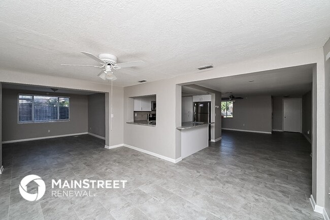 Photo - 4010 Stratfield Dr