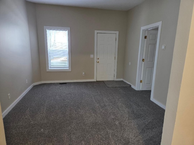 Photo - 923 N Mason St