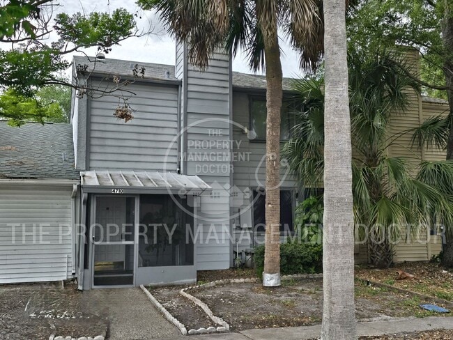 Photo - 4BR/2.5BA Tampa Home | Dual Kitchen Areas, Private Bedroom & Fresh Updates