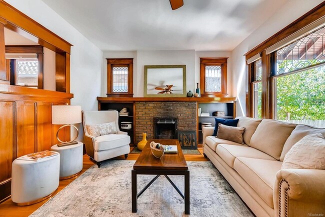Photo - Craftsman-style bungalow in Sunnyside FOR RENT!