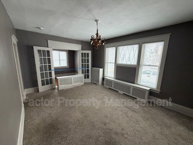 Photo - 315 E Cherry St