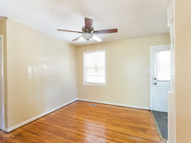 Photo - 1848 Gola Dr