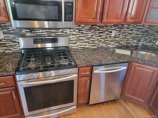 Photo - 146-12 181st St
