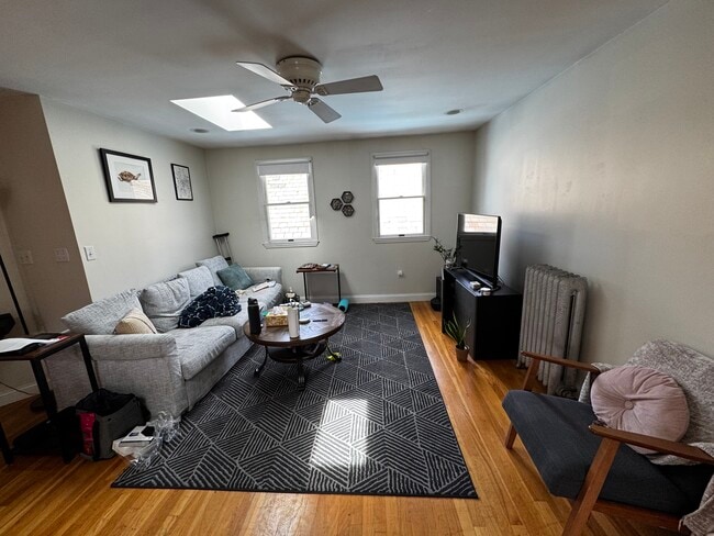 Photo - 24 Burnham St Unit 3
