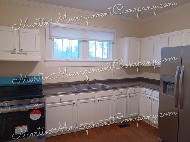 Photo - 1118 W 7th St