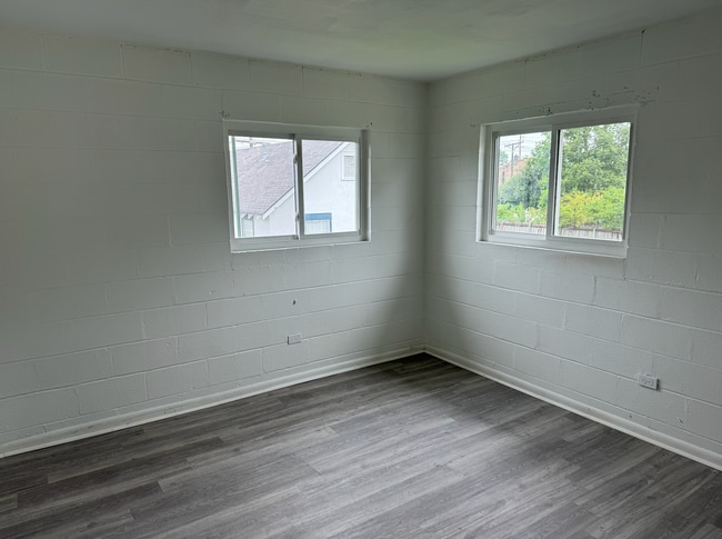 Photo - 1155 S 15th St