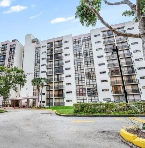 Photo - 17011 N Bay Rd Unidad 805