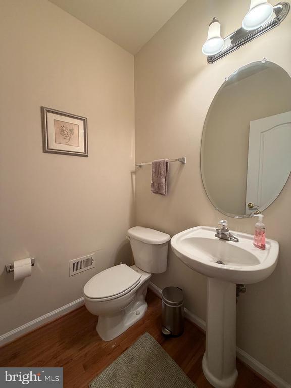 Photo - 4587 Derring Ln