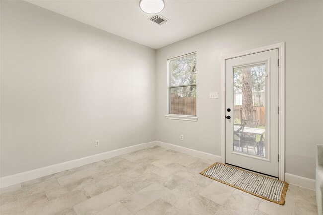Photo - 10 Scenic Brook Ct