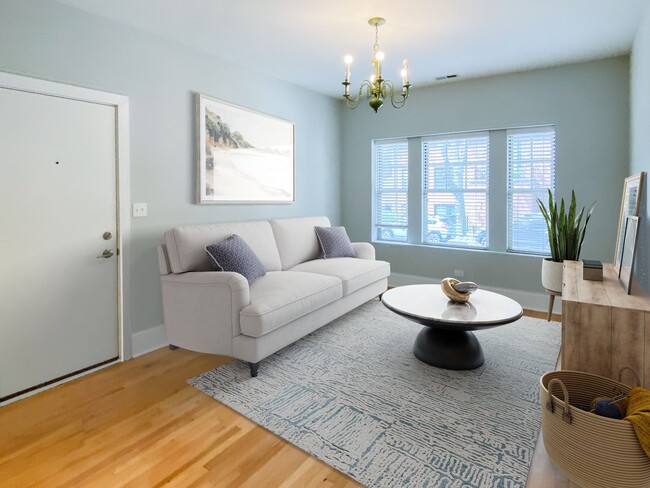 Photo - 3455 N Wolcott Ave Unit 3