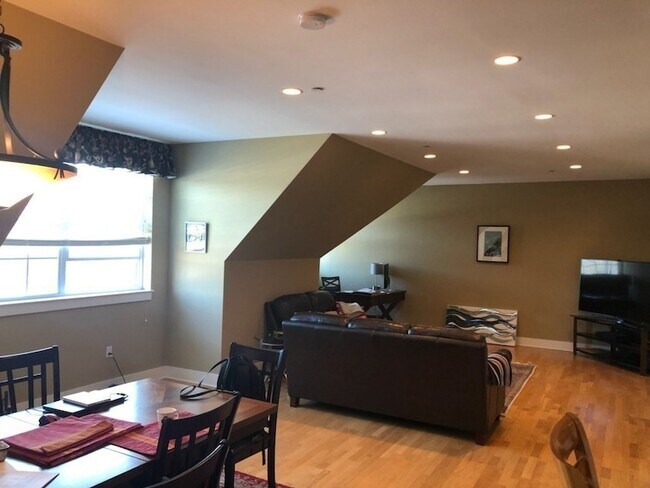 Photo - 1 Powder Mill Square Unit 408
