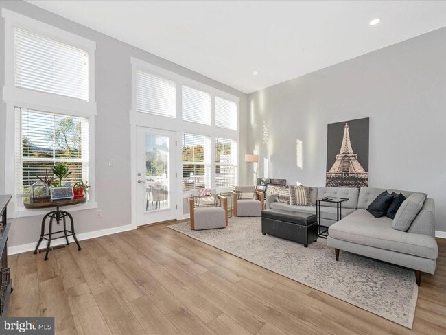 Photo - 740 Tatum Ct