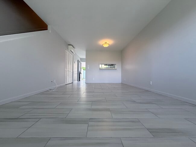 Photo - 137 Oko St